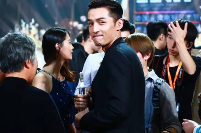 中国最贵男演员,却清贫的让人心疼:骗人广告,再