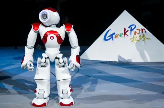 GeekPwn大赛黑客实现远程入侵Aldebaran NA