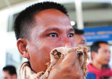 棋牌游戏注册送15金币