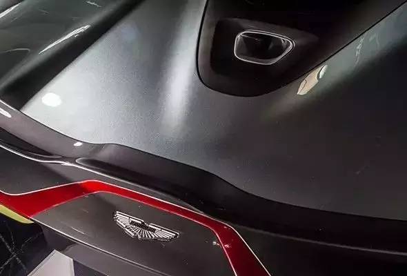 解密阿斯顿·马丁 AM-RB 001