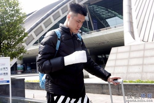 2016年CBA总决赛群殴事件全回顾