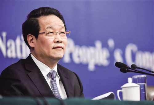 项俊波:发挥保险优势 聚焦精准扶贫|农业保险|项