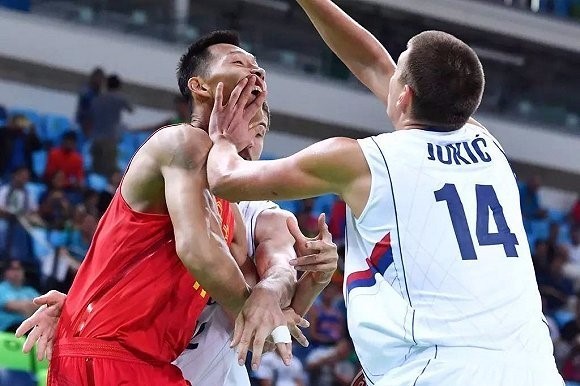 2016年CBA总决赛群殴事件全回顾