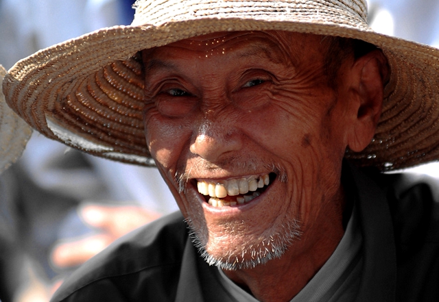 土改纲领正式出台:加快放活经营权|经营权|土地|农村_新浪财经_新浪网