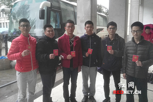 张家界:吉首大学292名大学生献血104700毫升