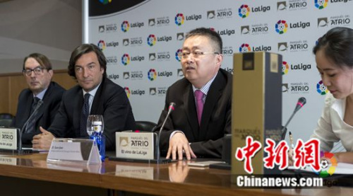 你与梅西、苏亚雷斯这样的爱豆的距离只差一瓶