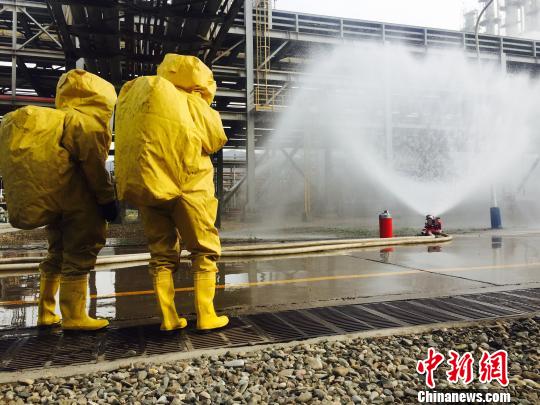 西宁市举行2016年突发环境事件应急演练(组图