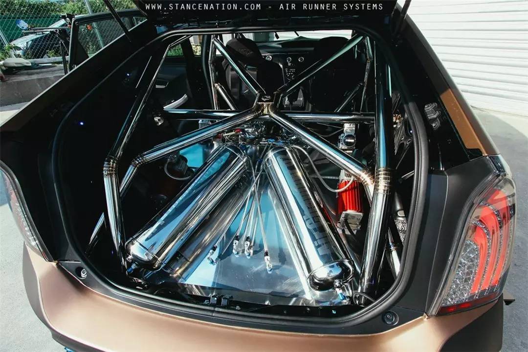 丰田普锐斯爆改大宽体案例