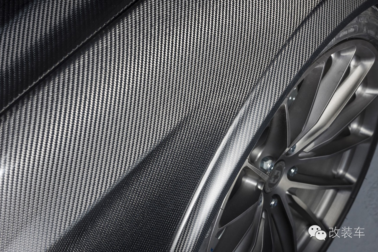 全碳野马 改装费用能买20多辆原厂车