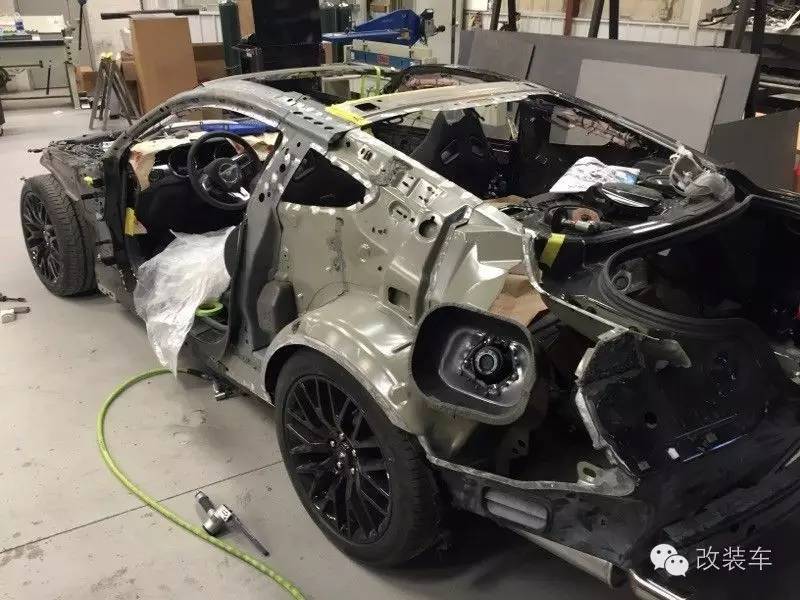 全碳野马 改装费用能买20多辆原厂车