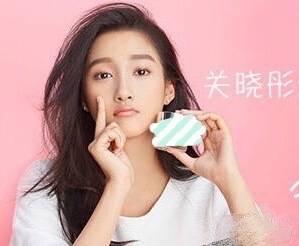 壕!关晓彤穿3万多外套被网友吐槽满身淘宝风|