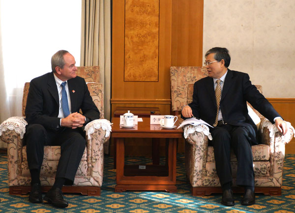 李凡荣会见雪佛龙公司上游业务执行副总裁