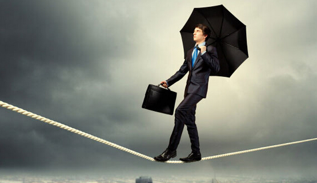 邱亦昊:原油白银投资风险来源及造成亏损重大