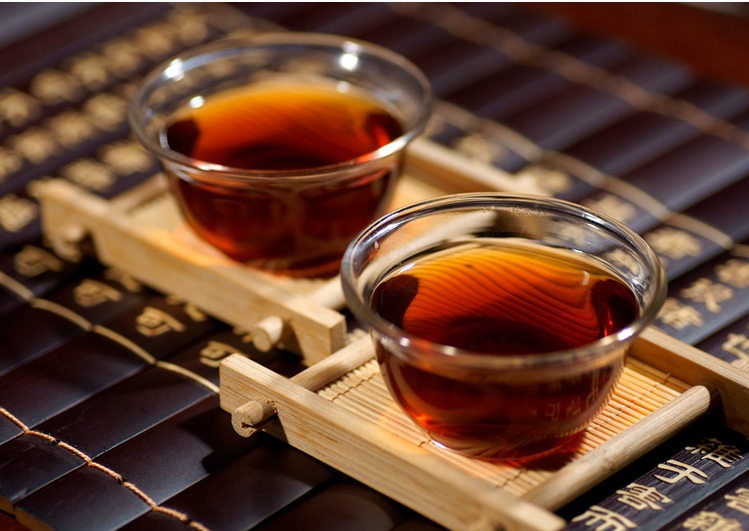 长江大连银楼11月10日现货原油、伦敦银日内