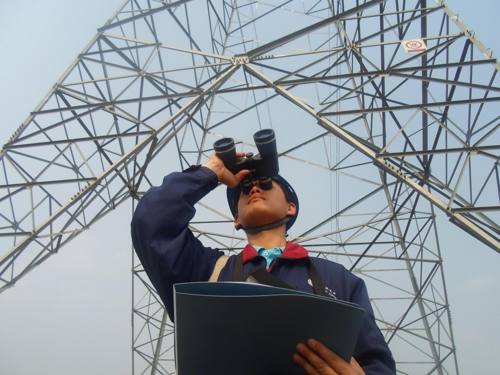 发改委:供暖季个别地区电力供应可能紧张 但有