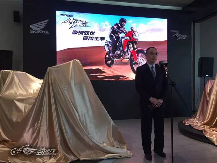 行者无疆 本田发布2016非洲双缸