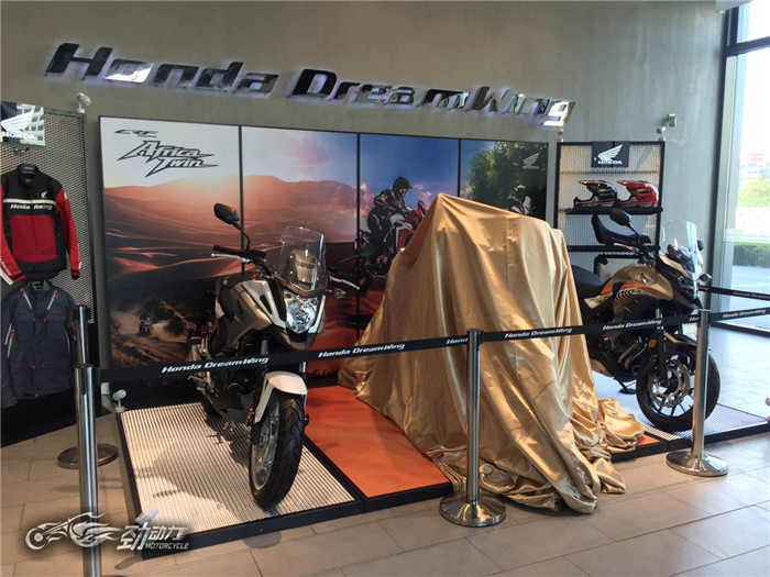 行者无疆 本田发布2016非洲双缸