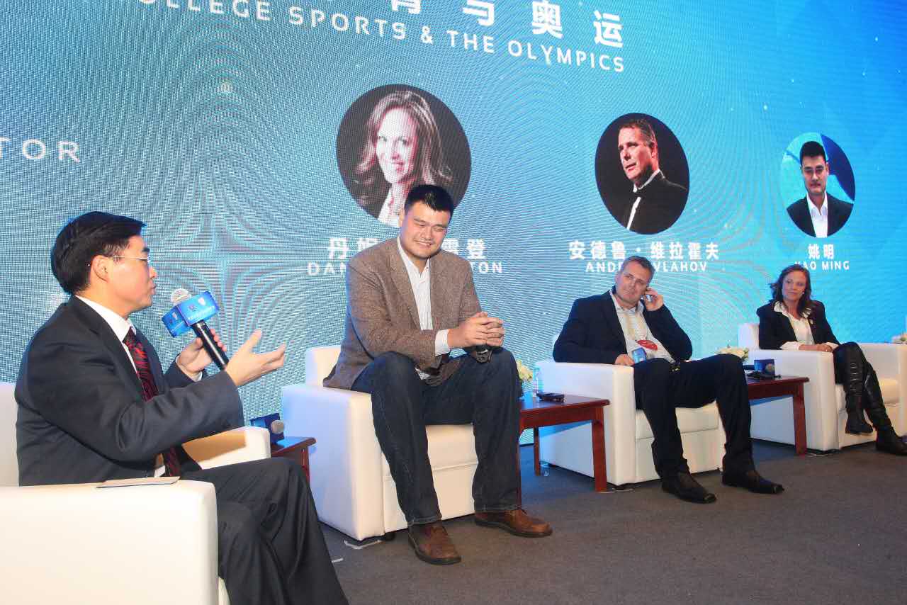 中美高校学生事务管理人员职业素质比较及启示
