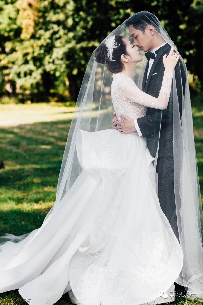 怎么扣婚纱照_婚纱照风格(3)