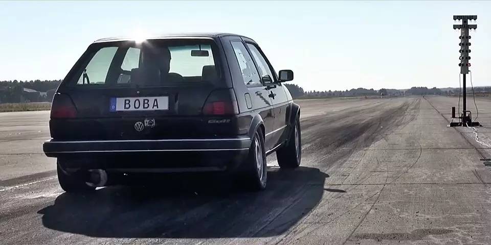 把30年前的高尔夫爆改到1234匹