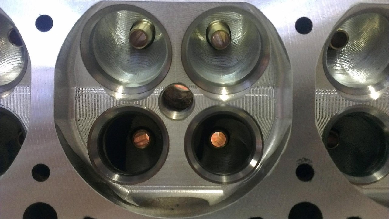 把30年前的高尔夫爆改到1234匹