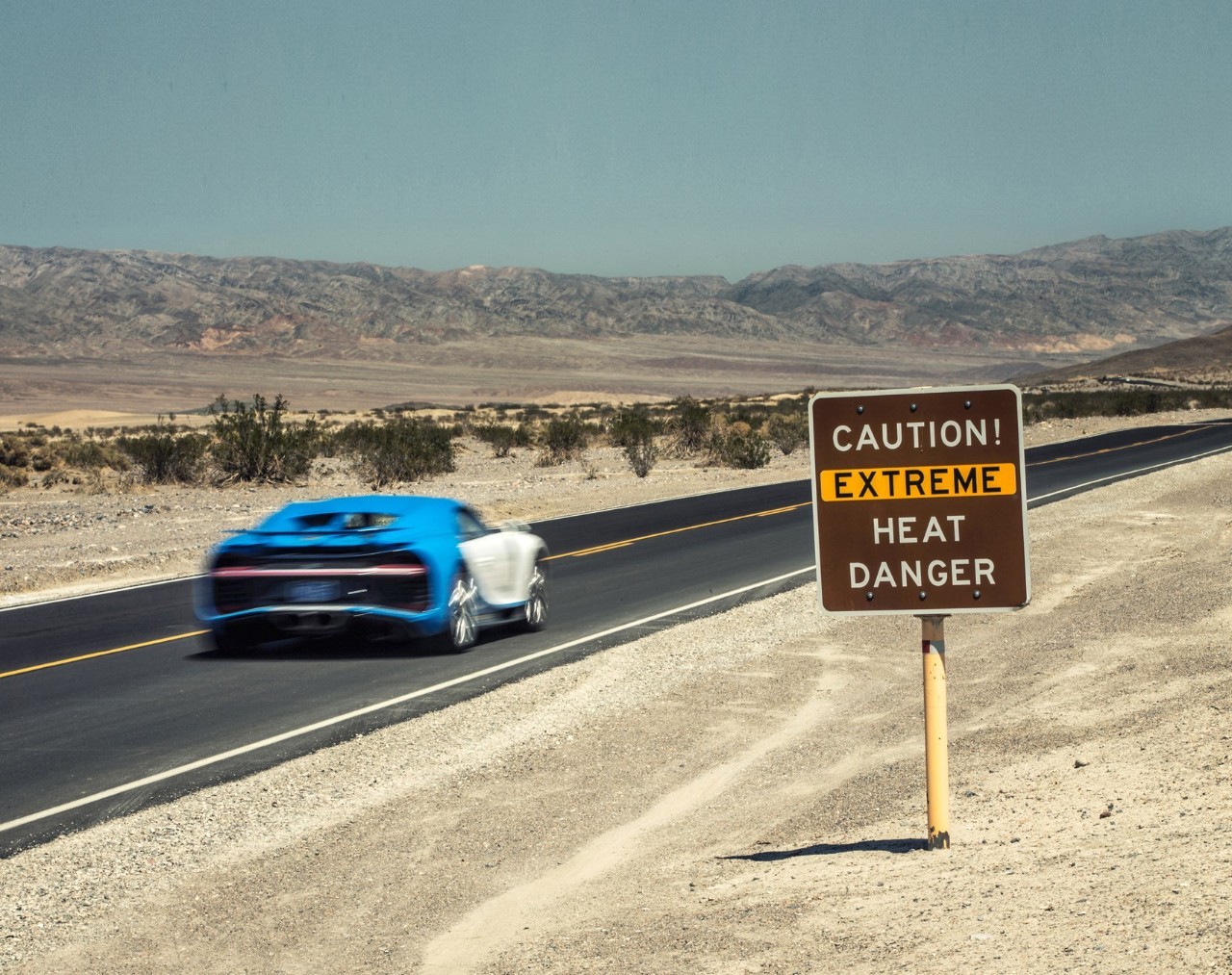 我把布加迪扔进美国的沙漠里 煎酿炸烤