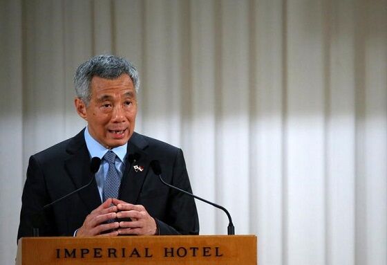 李显龙。