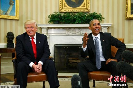 当地时间11月10日，美国总统奥巴马与新当选总统特朗普在白宫进行了长达一个半小时的会面，商讨政权交接等事宜。