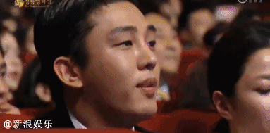 朴信惠看爱豆表演黑脸?其实正确打开方式就是冷漠脸 10000