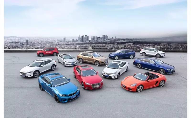 2017中国年度车大奖揭晓：全新梅赛德斯-奔驰长轴距E级车斩获殊荣