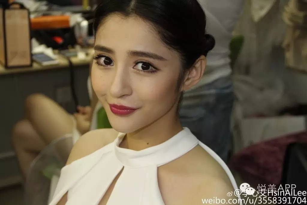 李心艾开豁了的眼角比唐嫣美?来看看走火入魔