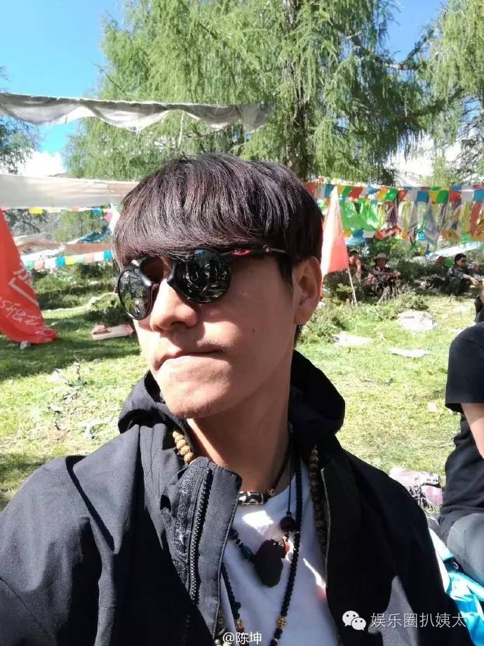 陈坤被质疑整容削骨，撞脸宋小宝？娱乐圈八竿子打不着的迷之相似让人哭笑不得！