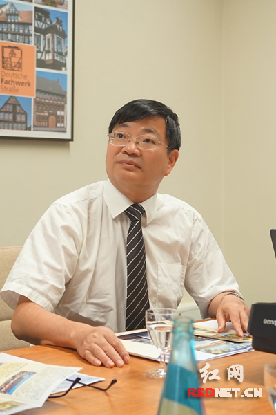 湖南经济总量在全国排第几_湖南涉外经济学院罗恋(3)