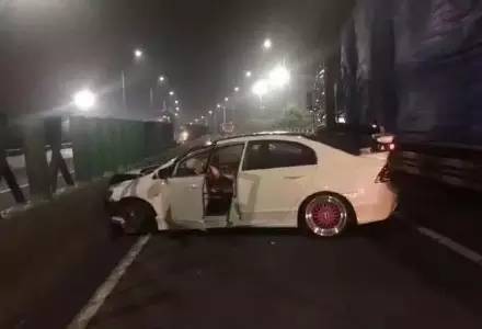 在兰博基尼面前装逼,你没死已经不错了