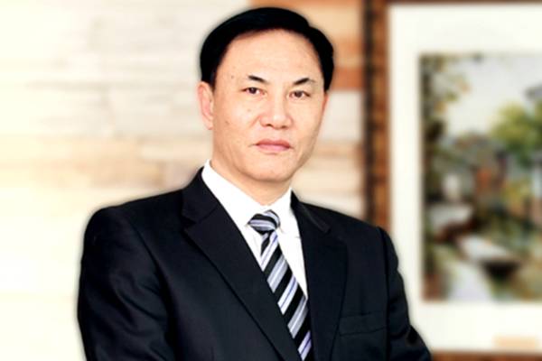 南玻集团曽南把一家皮包公司发展到资产数百亿