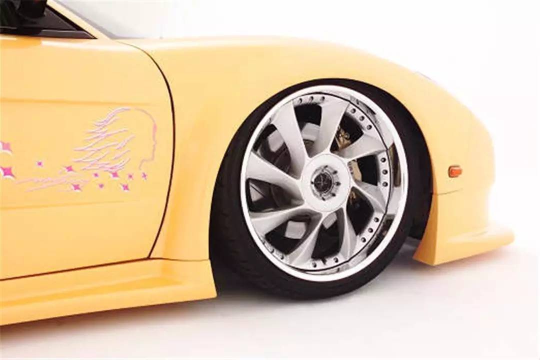 它真的不是科尼塞克 它是马自达RX-7