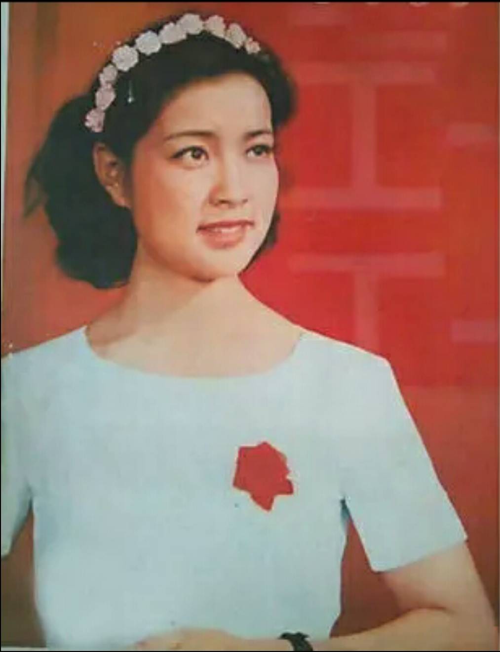 80年代前出生的明星谁没张挂历黑历史|挂历