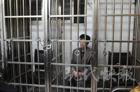 三万元货款欠了十年 法官温情劝说巧执结