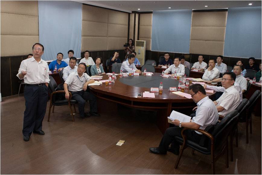 教育部高教司张大良司长一行莅临我校调研电子