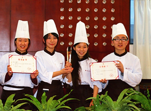 第二届校园厨艺大赛暨燕园美食节举行