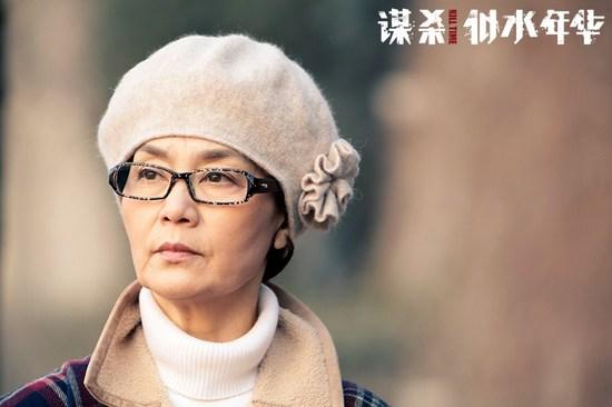 62岁潘虹早就皈依佛门，一个年代的刘晓庆却还在卖“少女萌”