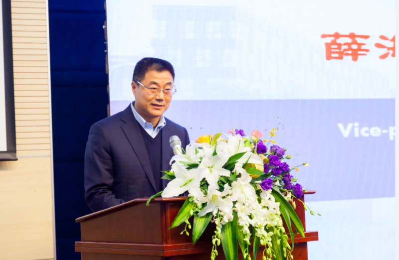 南京大学EMBA、国际MBA举行毕业典礼及开