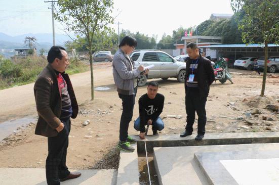 湖南溆浦县审计局开展农村教师公租房工程竣工