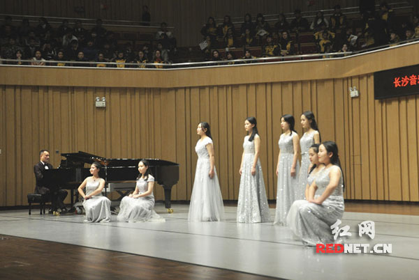 长沙永辉艺校举办湘江·未来大师音乐会|学校