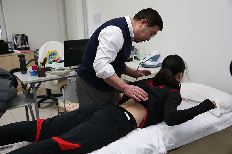 备战2017年亚冬会国家队营养、医疗及康复服