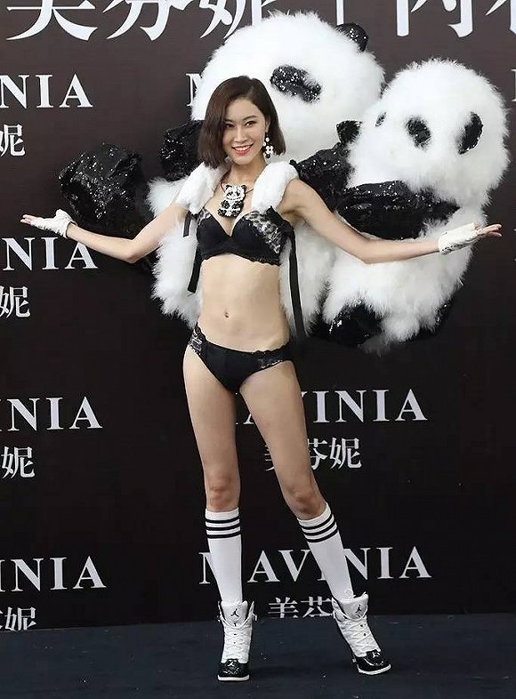 国产内衣秀_美女内衣秀(2)