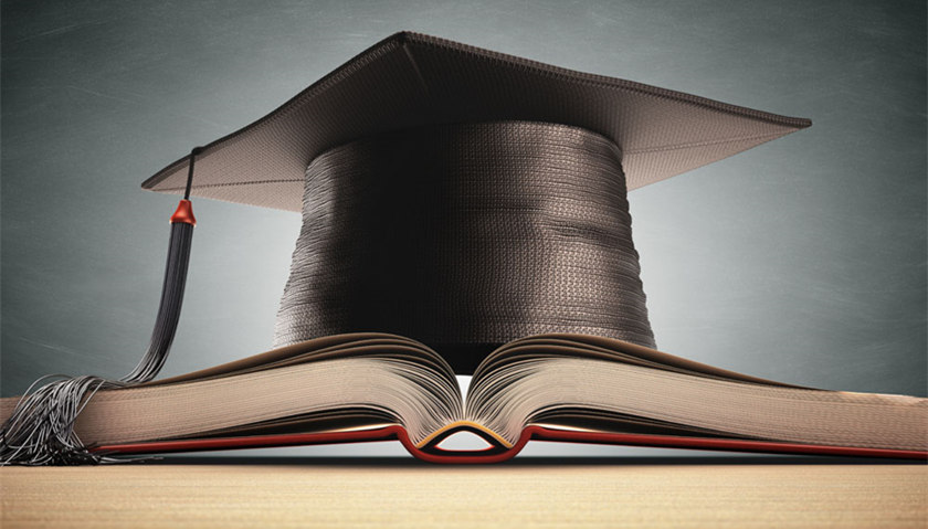 外媒称中国女研究生结婚率下降明显 对方学历