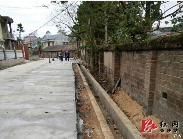 X153龙溪村至元王村道路改建工程即将完工通