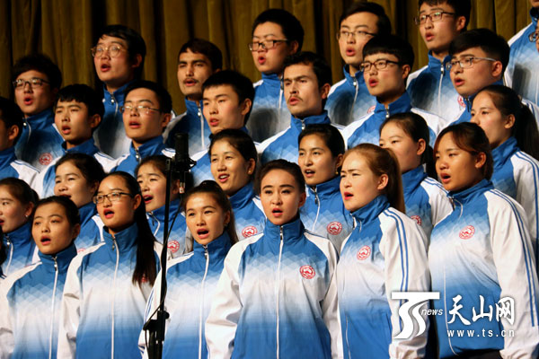新疆大学举办纪念129学生爱国运动81周年歌