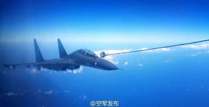 日战机发射干扰弹 专家:对方被我方咬尾处被动